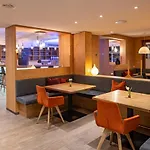 Familien- Sportresort Brennseehof 湖畔的费尔德