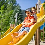 Familien- Sportresort Brennseehof 4* Feld am See