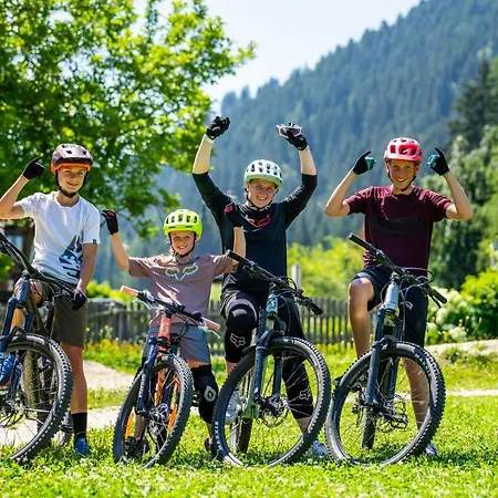 Familien-sporthotel Brennseehof Feld am See