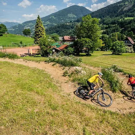 Familien-sporthotel Brennseehof Feld am See