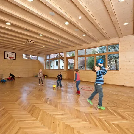 Familien- Sportresort Brennseehof فندق