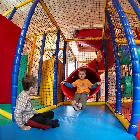 Familien-sporthotel Brennseehof 4*