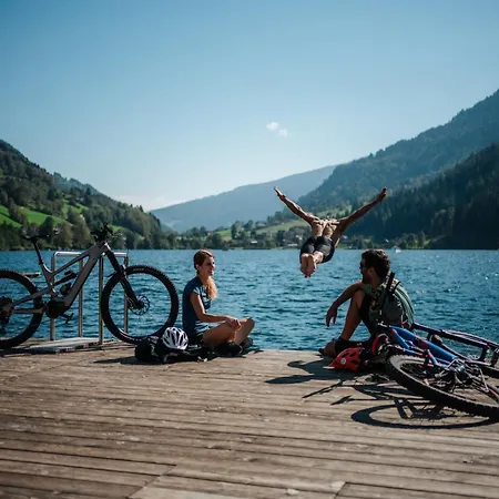 Отель Familien- Sportresort Brennseehof