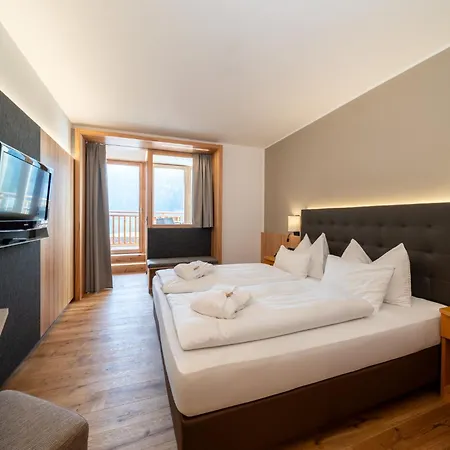 Familien- Sportresort Brennseehof 4* Feld am See