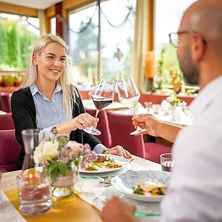 Familien- Sportresort Brennseehof Otel 4*