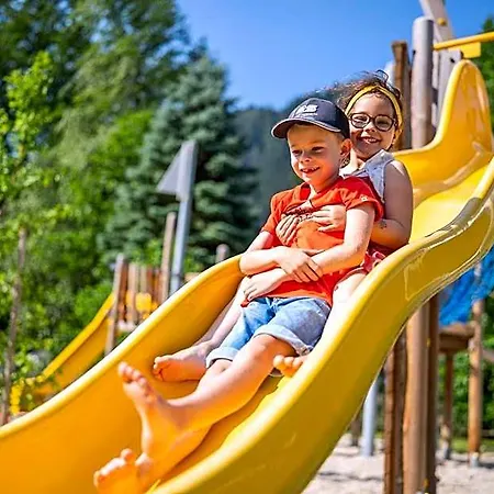 ホテル Familien- Sportresort Brennseehof