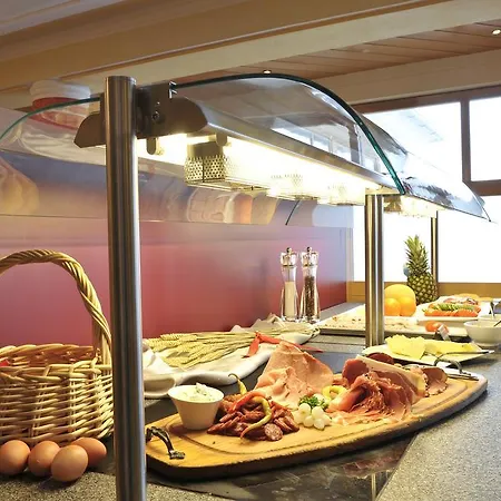 Familien- Sportresort Brennseehof 4*