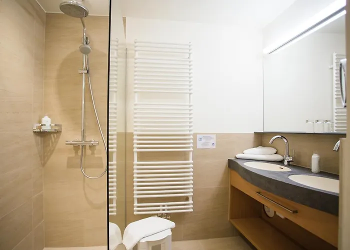 מלון Familien- Sportresort Brennseehof 4*